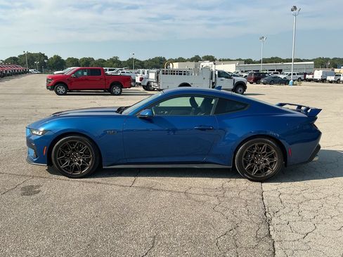 Used 2024 Ford Mustang GT Premium w/ GT Performance Package RWD image 2