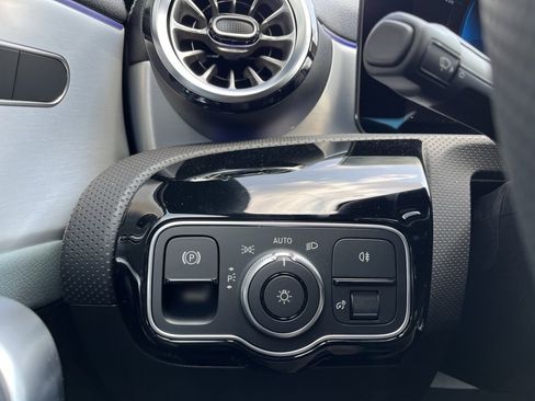 Certified 2025 Mercedes-Benz CLA 35 AMG 4MATIC image 20