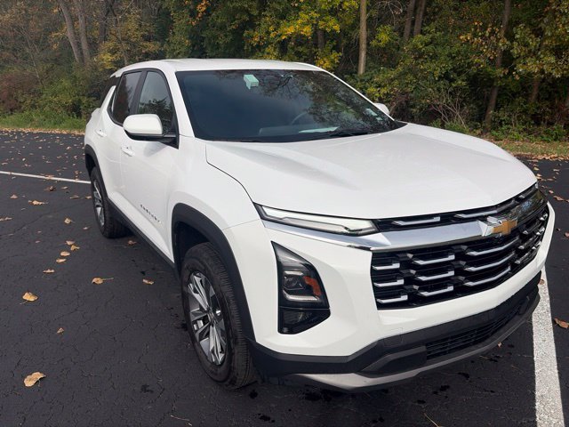 Used 2026 Chevrolet Equinox LT FWD image 7