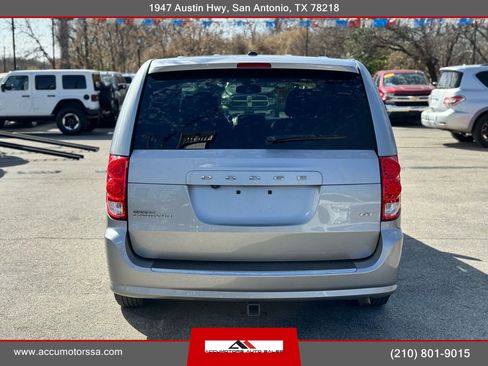 Used 2020 Dodge Grand Caravan GT image 6