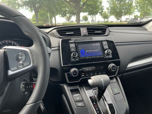 Used 2017 Honda CR-V LX image 18