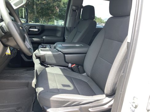 Used 2023 Chevrolet Silverado 2500 Custom w/ Gooseneck/5TH Wheel Package AWD/4WD image 11
