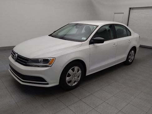 Used 2016 Volkswagen Jetta S FWD image 2