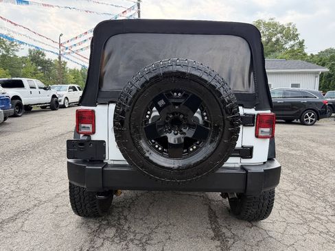 Used 2016 Jeep Wrangler Unlimited Sport w/ Quick Order Package 24S AWD/4WD image 6