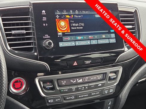 Used 2025 Honda Passport Black Edition image 17