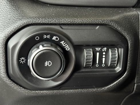 Used 2021 Jeep Wrangler Unlimited Sport image 20