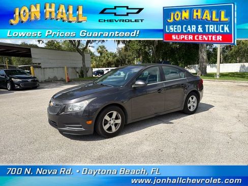 Used 2014 Chevrolet Cruze LT FWD image 2