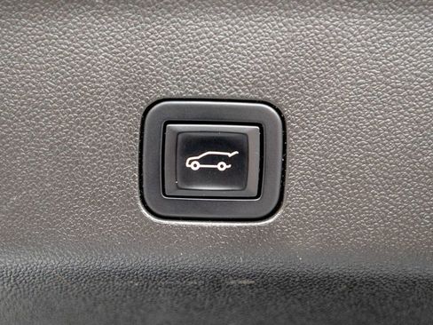 Certified 2023 Chevrolet Suburban RST AWD/4WD image 36