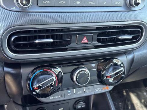 Used 2022 Hyundai Kona SEL image 14