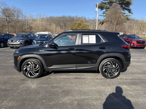 Used 2025 Chevrolet TrailBlazer RS w/ Driver Confidence Package image 5