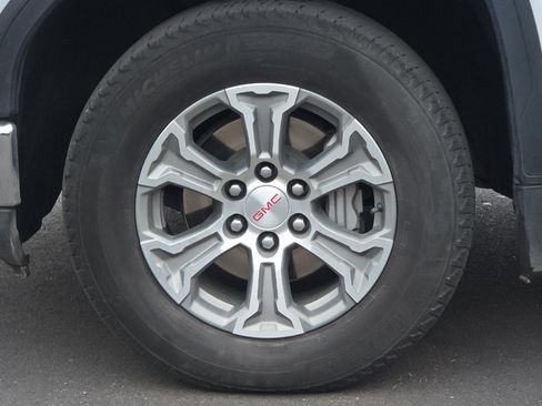 Used 2024 GMC Sierra 1500 SLT image 37