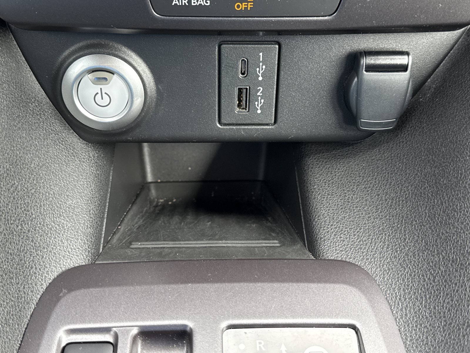 Used 2025 Nissan Leaf S FWD image 25