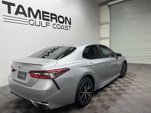 Used 2021 Toyota Camry SE image 15