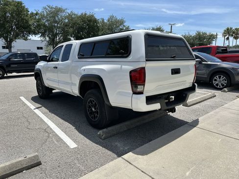 Used 2022 Toyota Tacoma SR w/ SX Package RWD image 6