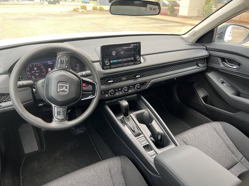 New 2025 Honda Accord SE image 8