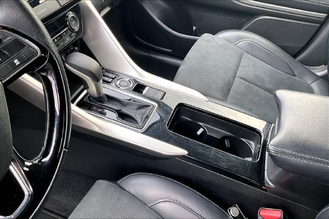 Used 2025 Mitsubishi Eclipse Cross SE AWD/4WD image 18