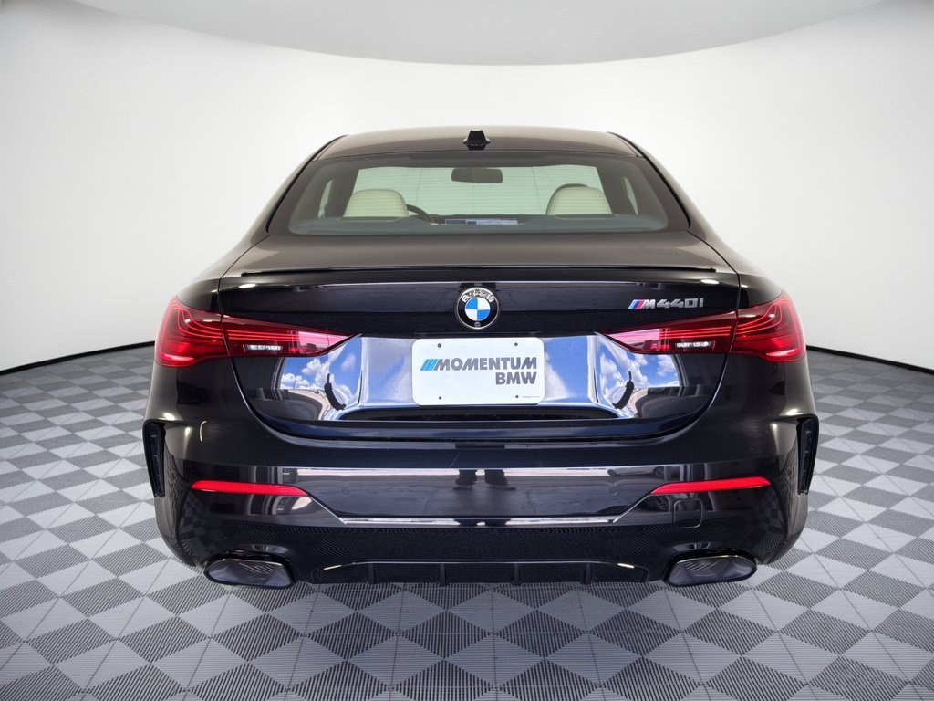 Used 2026 BMW M440i Coupe RWD image 11