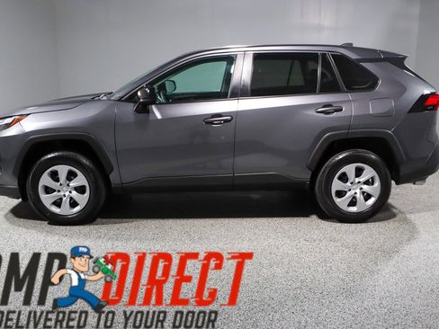 Used 2024 Toyota RAV4 LE AWD/4WD image 10