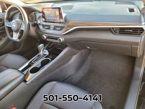 Used 2024 Nissan Altima 2.5 SV image 15