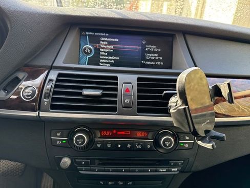 Used 2011 BMW X5 xDrive35d image 24