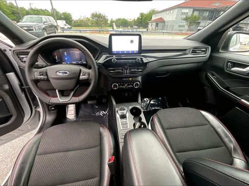 Used 2025 Ford Escape ST-Line FWD image 14