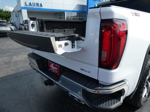 Certified 2023 GMC Sierra 1500 SLT w/ SLT Premium Plus Package AWD/4WD image 17
