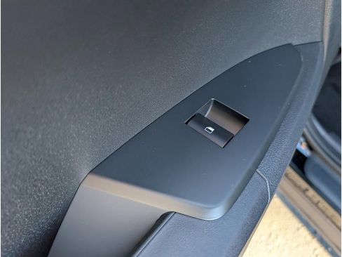 New 2026 Kia Sportage LX image 12