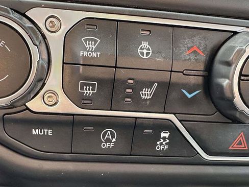 Used 2021 Jeep Wrangler Unlimited Sahara AWD/4WD image 20