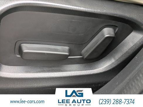 Used 2020 MAZDA CX-5 Touring FWD image 17