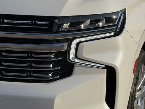 Used 2021 Chevrolet Tahoe Premier w/ Texas Edition AWD/4WD image 11
