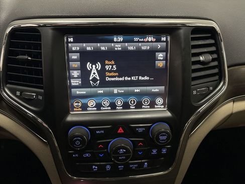 Used 2018 Jeep Grand Cherokee Limited image 35