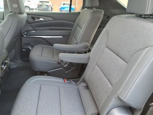 New 2026 Chevrolet Traverse LT w/ Enhanced Driving Package image 6