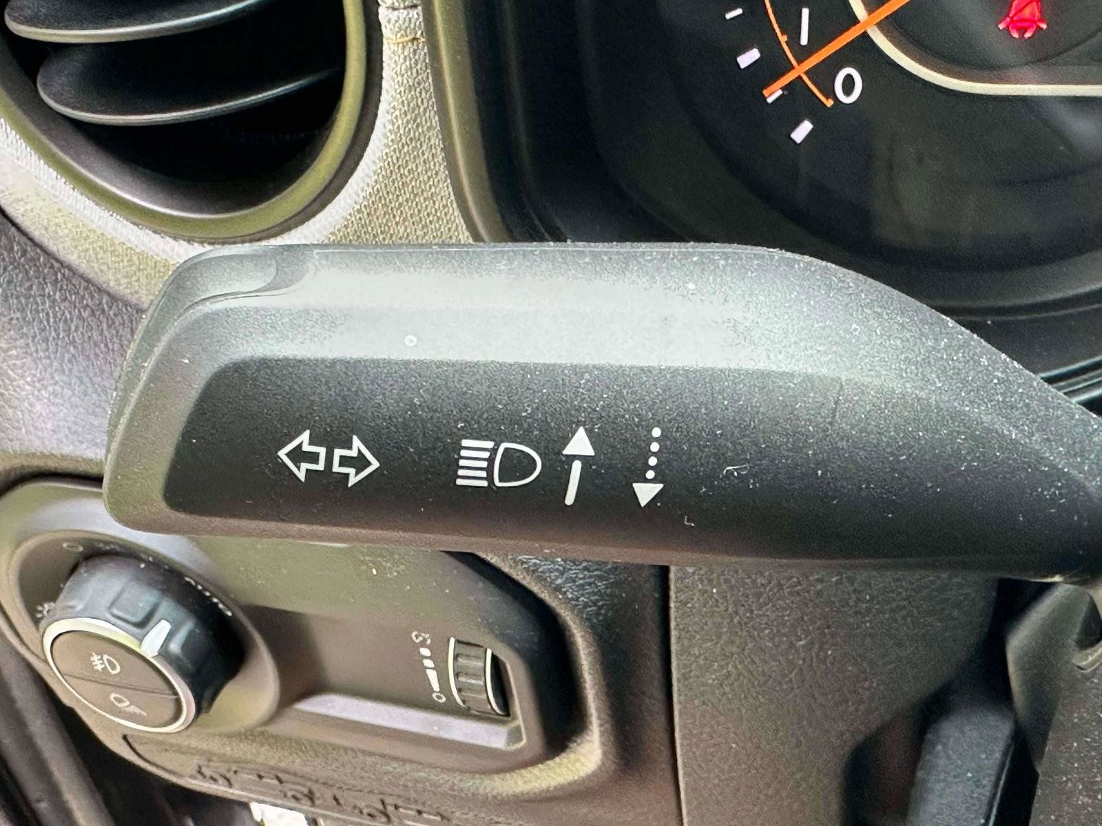 Used 2025 Jeep Gladiator Sport AWD/4WD image 21