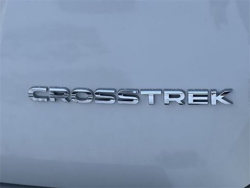 Used 2018 Subaru Crosstrek 2.0i Premium image 11