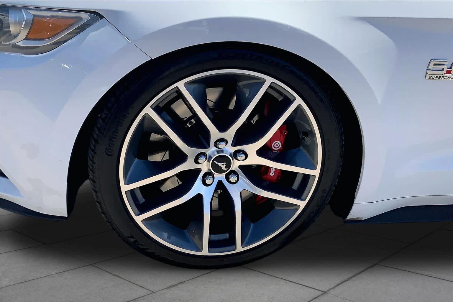 Used 2015 Ford Mustang GT Premium RWD image 10