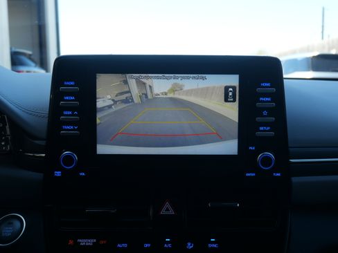 Used 2020 Hyundai Ioniq Blue image 15