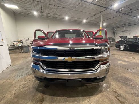 Used 2018 Chevrolet Silverado 1500 LT w/ All Star Edition image 9