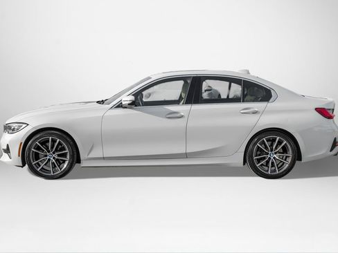 Used 2020 BMW 330i Sedan w/ Convenience Package image 9