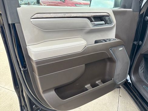 Used 2023 Chevrolet Silverado 1500 LTZ w/ LTZ Premium Package image 13