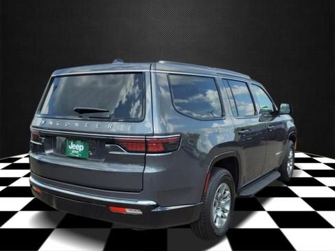 New 2024 Jeep Wagoneer 4WD w/ HD Trailer Tow Package image 3