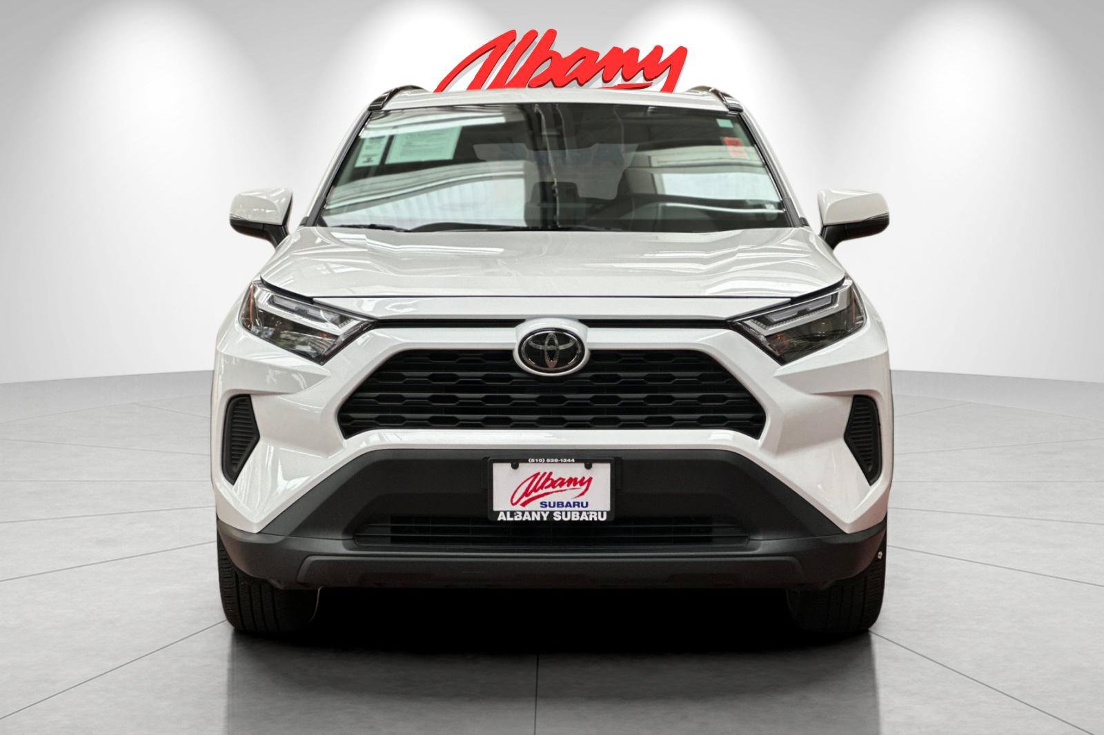 Used 2025 Toyota RAV4 XLE FWD image 10