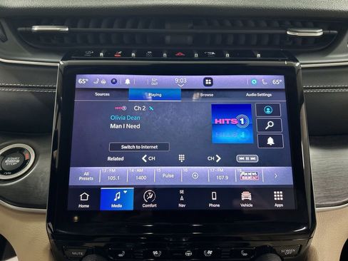 Used 2021 Jeep Grand Cherokee L Limited w/ Luxury Tech Group II AWD/4WD image 14