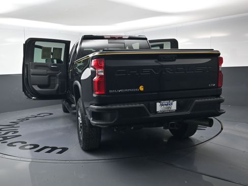 Certified 2023 Chevrolet Silverado 2500 LTZ w/ Carhartt Edition image 28