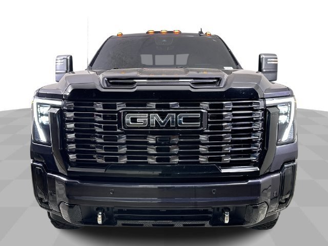 Used 2025 GMC Sierra 2500 Denali Ultimate AWD/4WD image 3