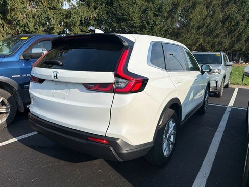 Used 2024 Honda CR-V EX image 3