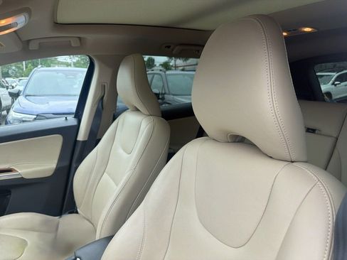 Used 2017 Volvo XC60 T6 Inscription w/ Preferred Option Package AWD/4WD image 17