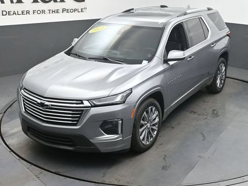 Used 2023 Chevrolet Traverse Premier w/ LPO, Floor Liner Package AWD/4WD image 46