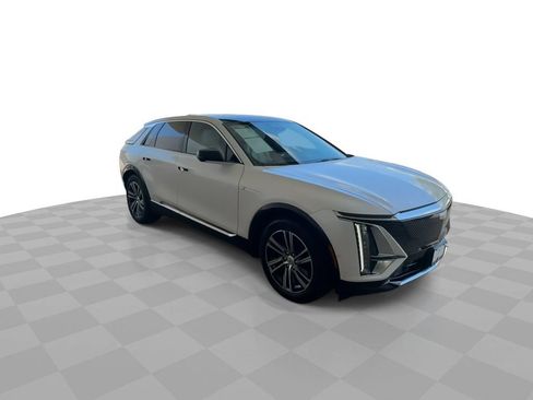 Certified 2024 Cadillac Lyriq Luxury w/ LPO, Floor Liner Package AWD/4WD image 2