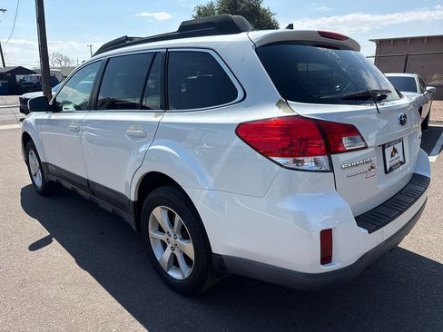Used 2014 Subaru Outback 2.5i Limited w/ Moonroof Package AWD/4WD image 5