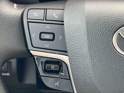 Used 2025 Toyota Camry LE FWD image 18